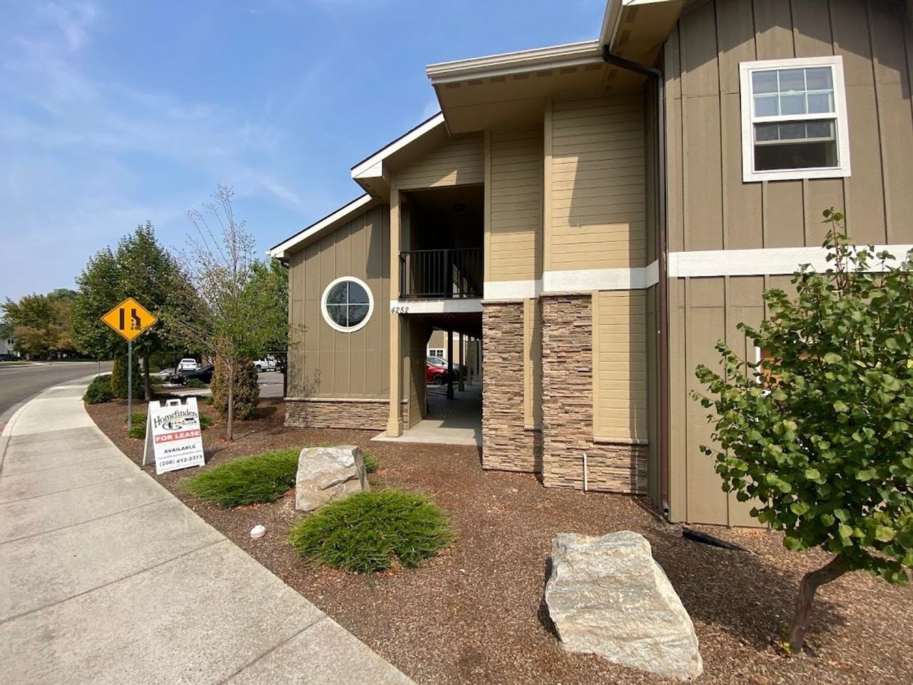 Homefinders - Photo 2 of 18