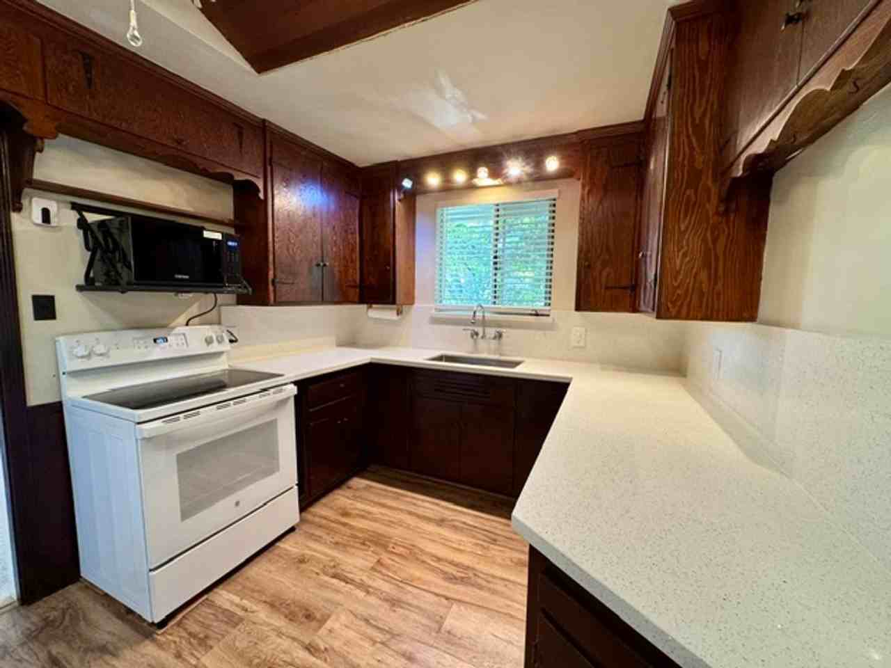 3312 Helen Ln - Photo 5 of 19