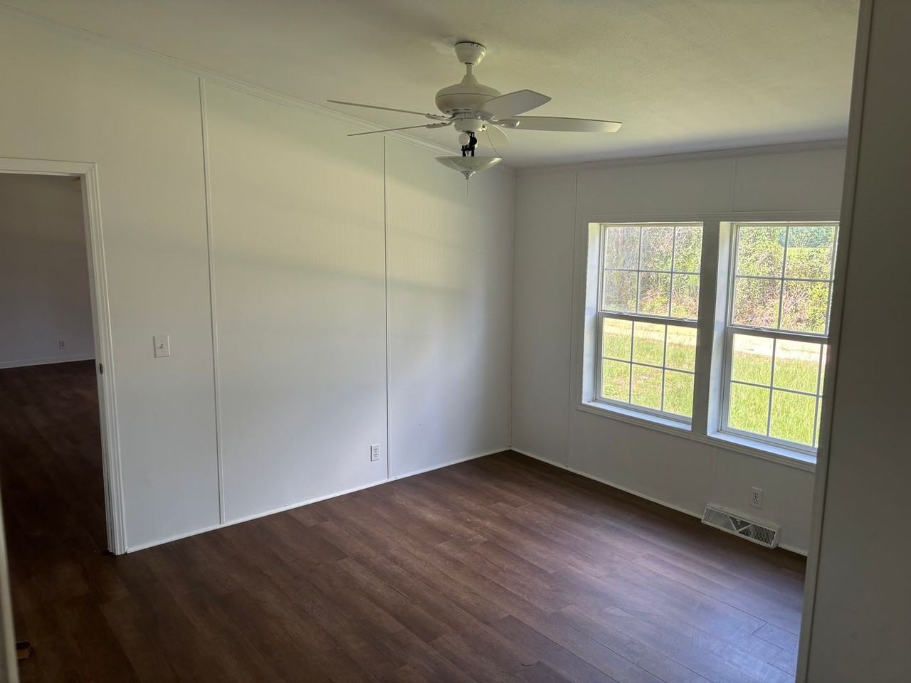 762 County Road 1176 - Photo 2 of 11