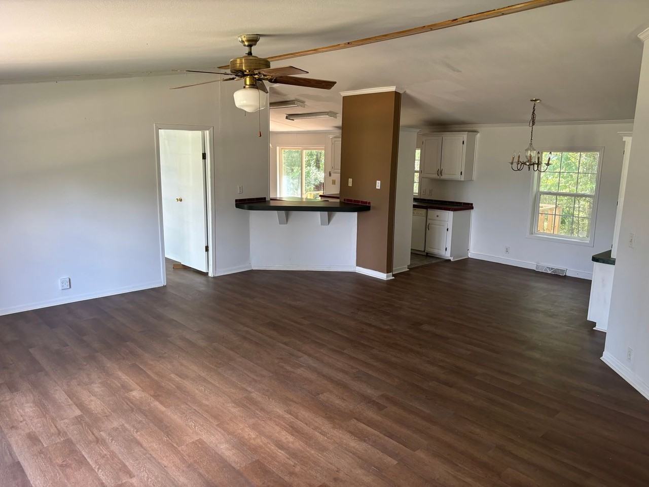 762 County Road 1176 - Photo 5 of 11