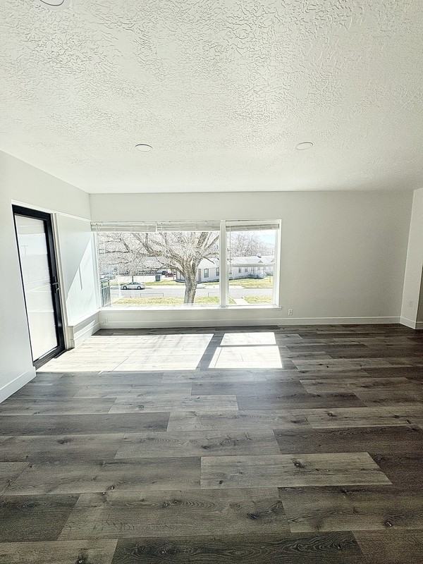 295 Eastsouth - Photo 5 of 11
