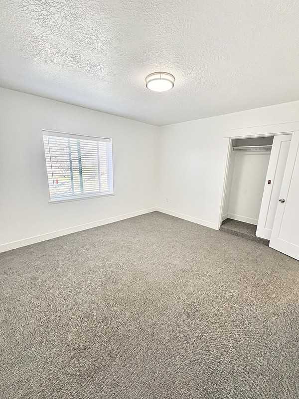 295 Eastsouth - Photo 7 of 11