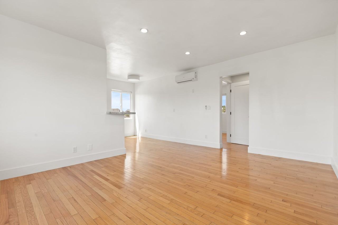 1167 Bellevue Ave - Photo 2 of 17