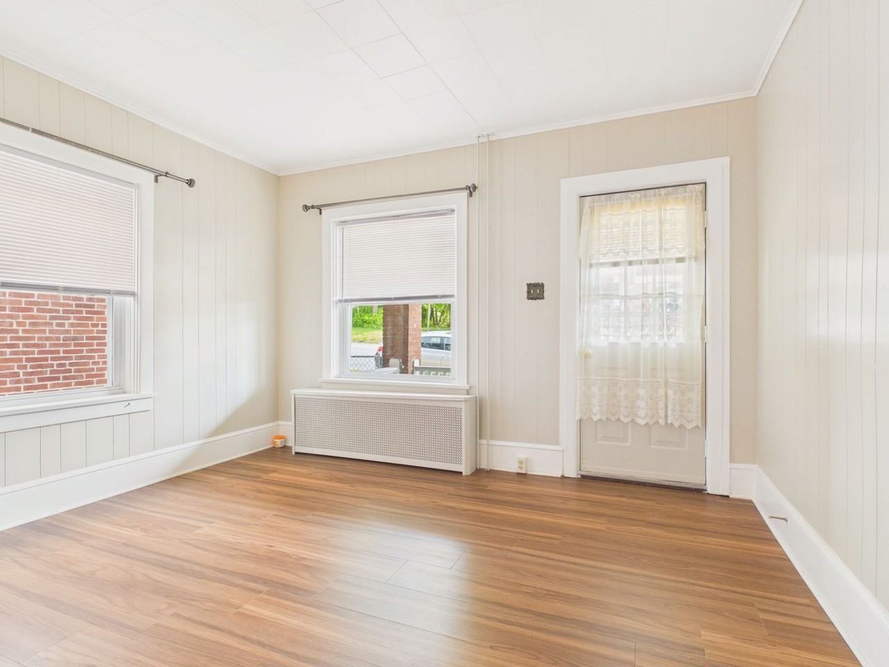 622 S 20th St - Photo 7 of 24