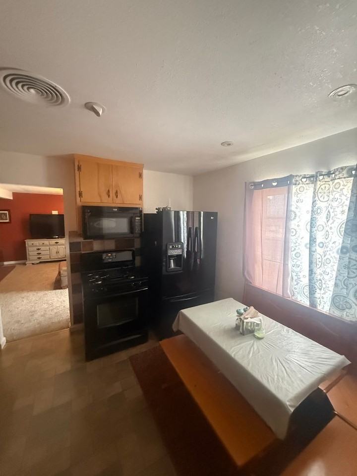 200 E Elizabeth St - Photo 3 of 17