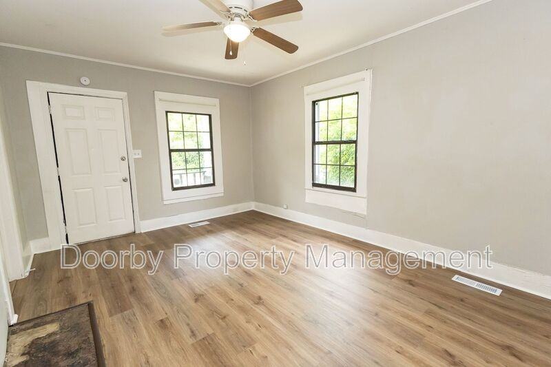 2417 13th Ave - Photo 3 of 18