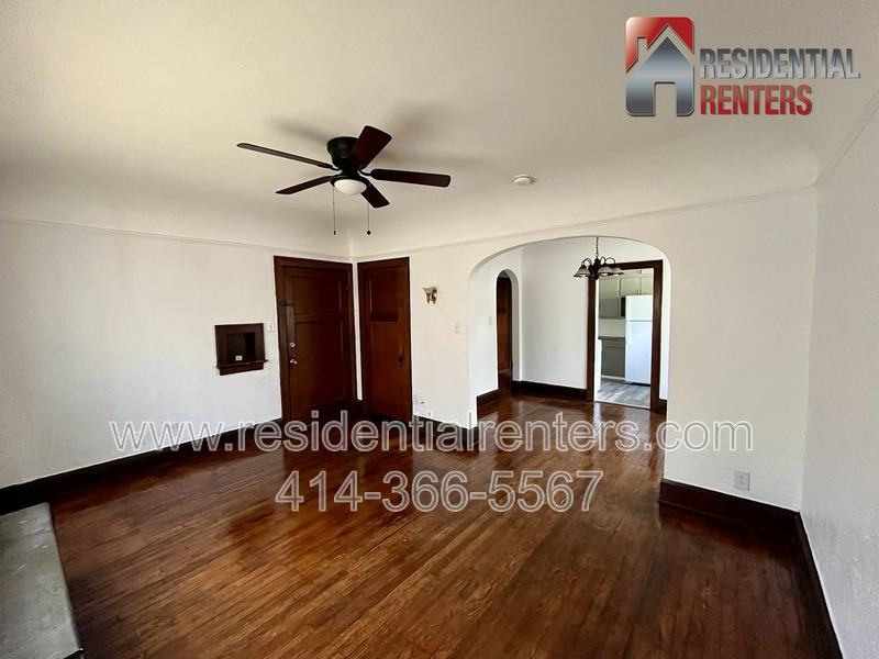 3047 S Howell Ave #2 - Photo 4 of 12