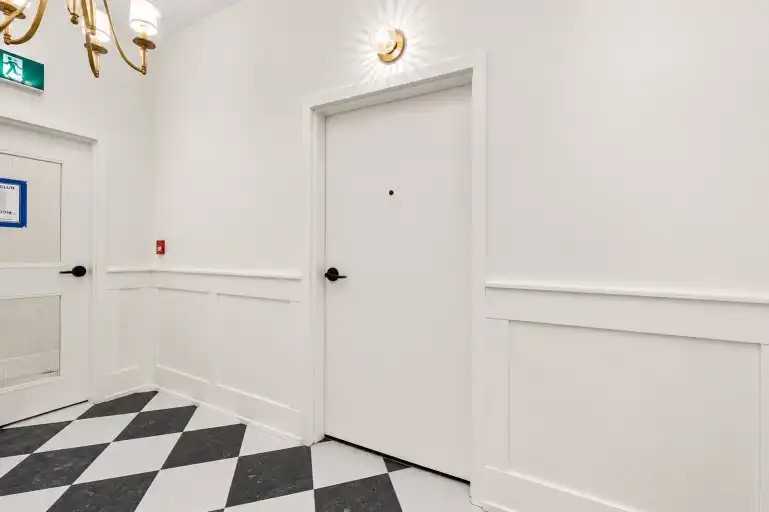 29 King St W - Photo 7 of 27