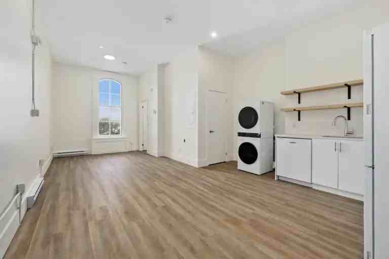 29A King St W #203-204 - Photo 5 of 13