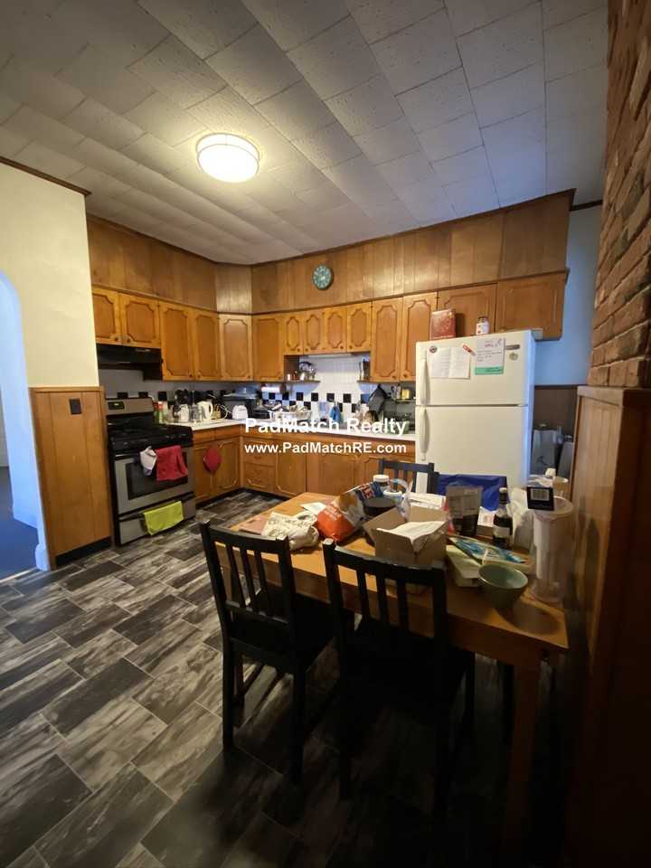 21 Mount Hood Rd #1 - Photo 3 of 20