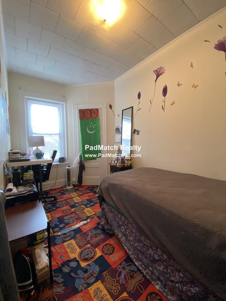 21 Mount Hood Rd #1 - Photo 7 of 20