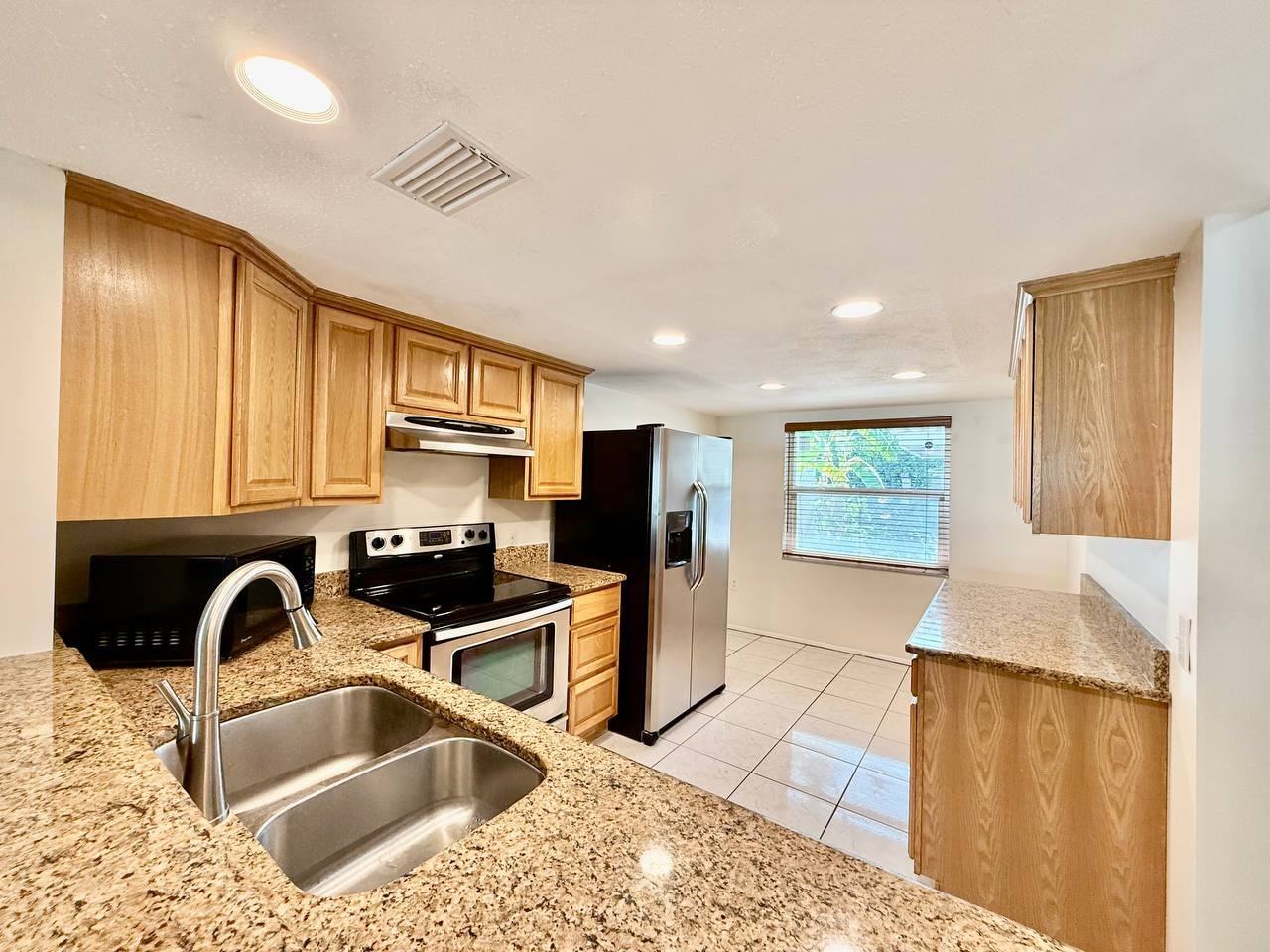 7560 92nd St #102B - Photo 4 of 36