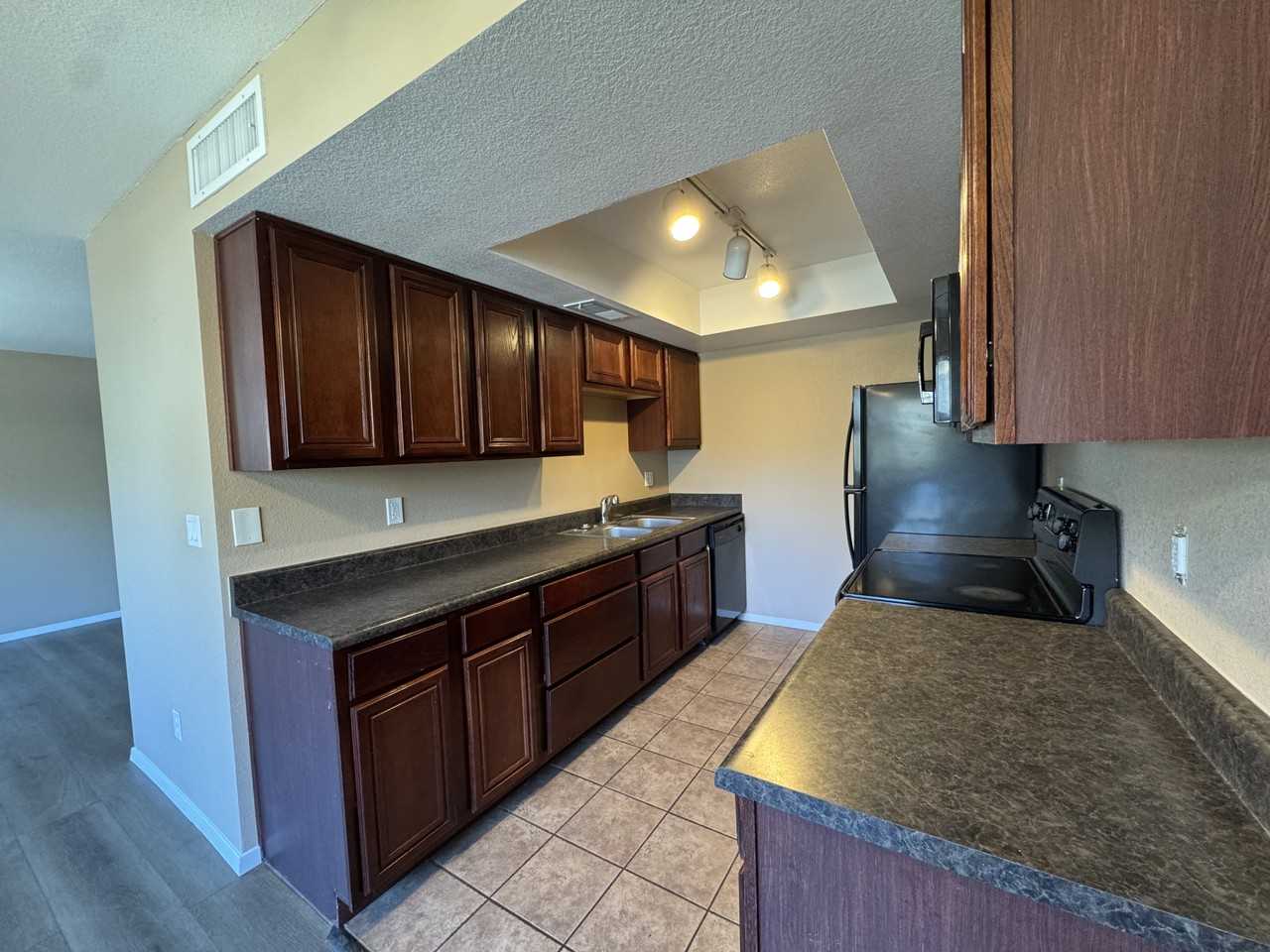 1346 N 85th Pl - Photo 3 of 13