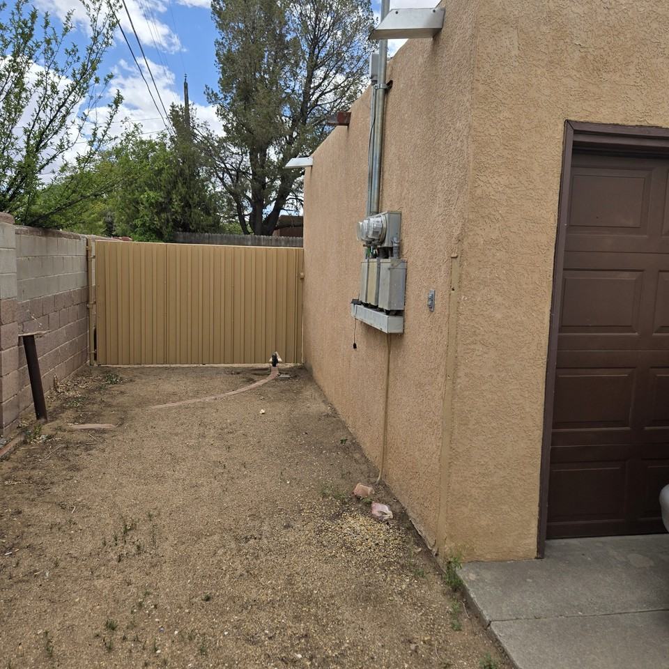 3604 Vail Ave Se - Photo 6 of 18