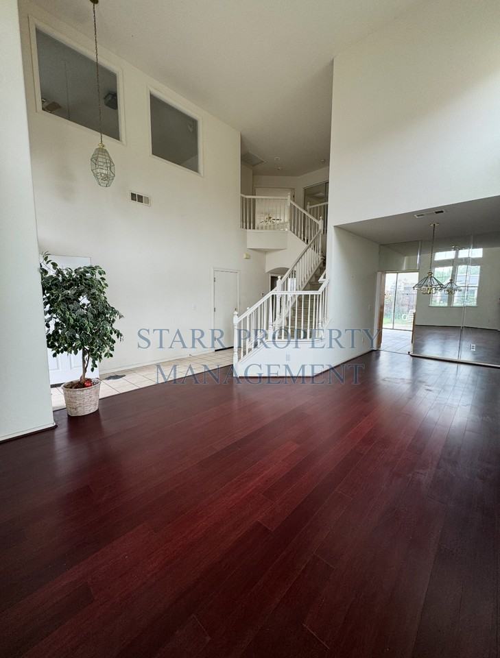 1934 Pissarro Ct - Photo 3 of 28