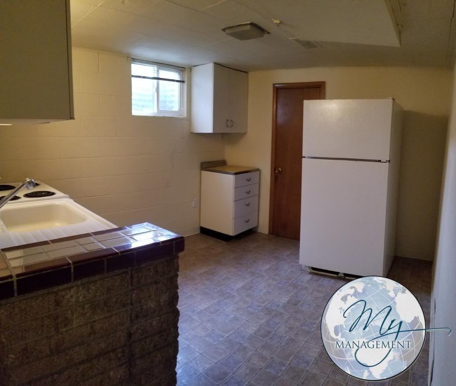 225 1/2 Carney St - Photo 3 of 16
