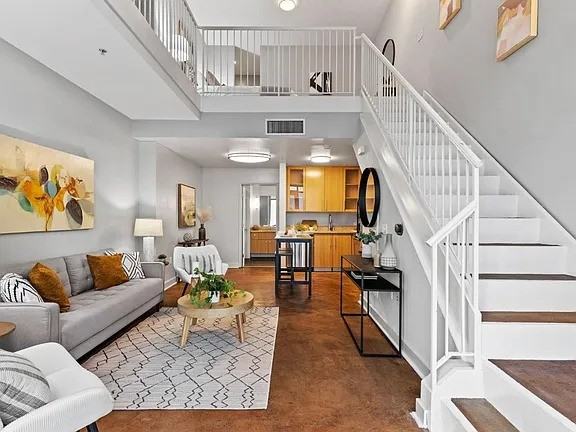 25 S 3rd St #105 - Photo 4 of 13