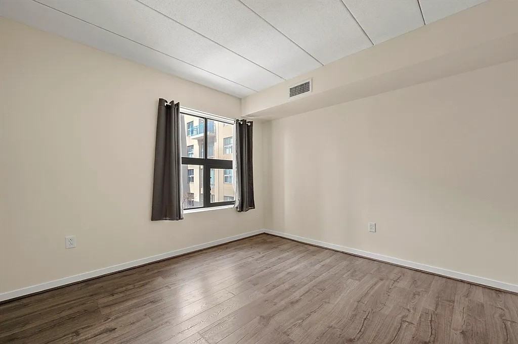 170 Gore St #313 - Photo 5 of 11