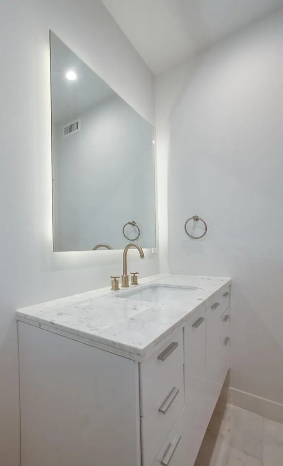 12320 Montana Ave #206 - Photo 3 of 16