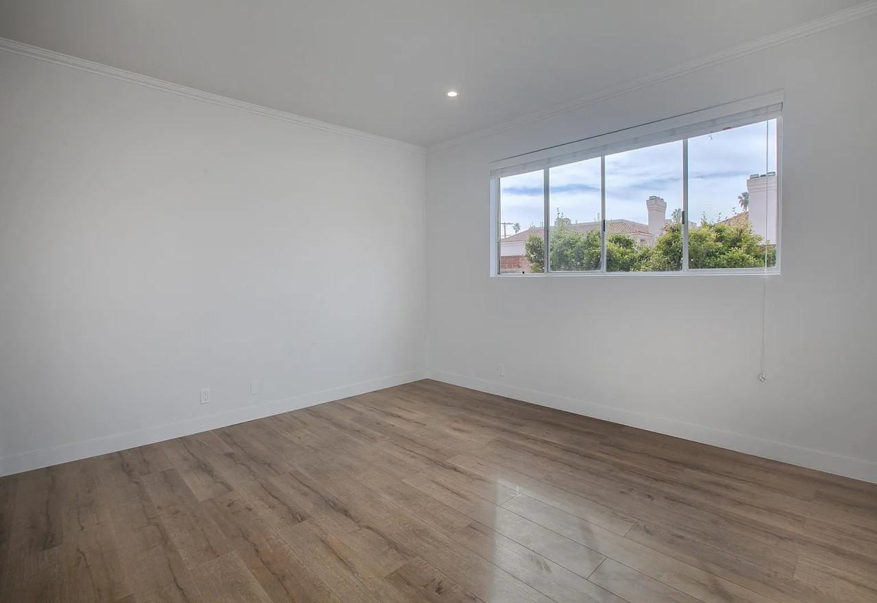 12320 Montana Ave #206 - Photo 4 of 16
