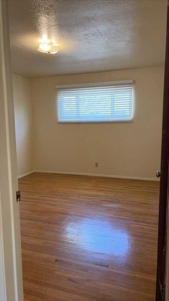 4516 Zuni Rd Se - Photo 4 of 17