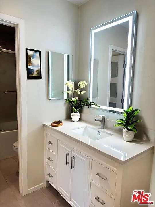 1731 Colby Ave #102 - Photo 6 of 6