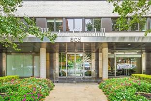 803 W 48th St #101 - Photo 1 of 1