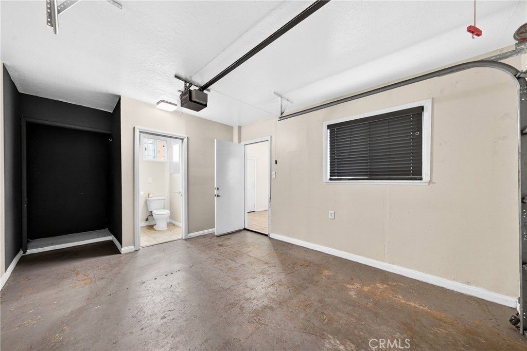 6011 Bear Ave