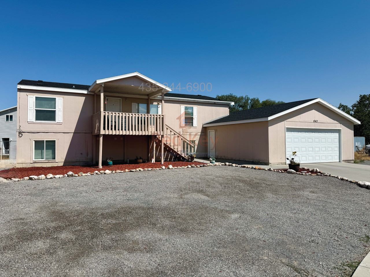 643 Hunter Way - Photo 2 of 3