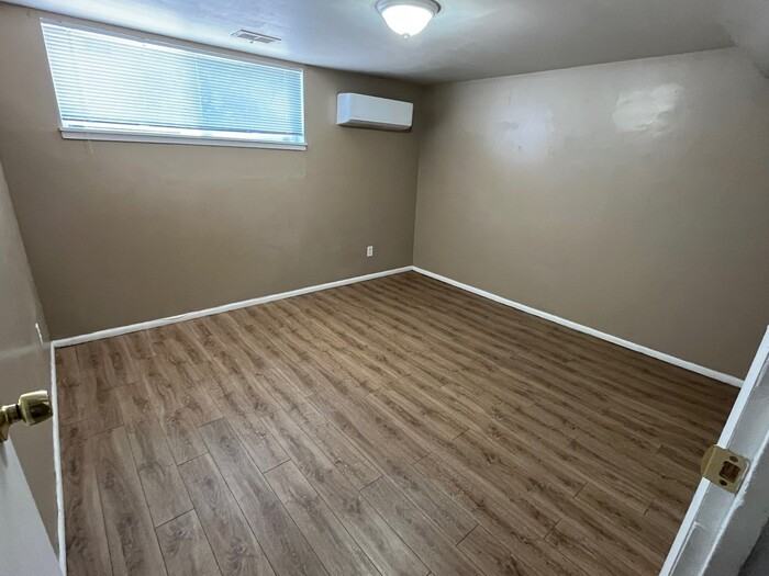 515 W Fern Dr #A - Photo 4 of 8