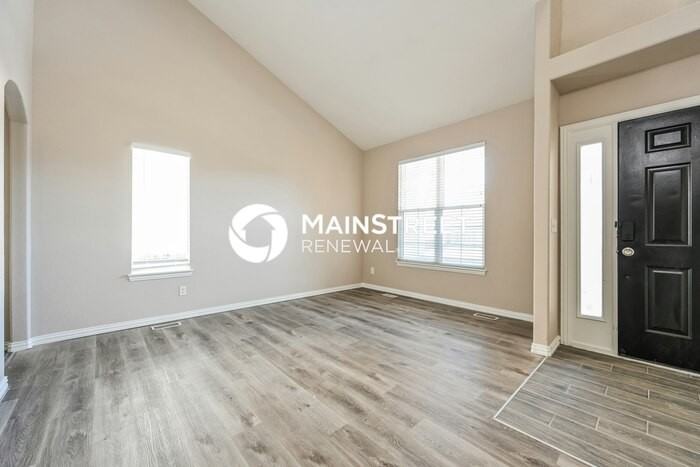 2911 S Tower Way - Photo 3 of 18