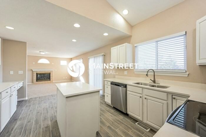 2911 S Tower Way - Photo 6 of 18