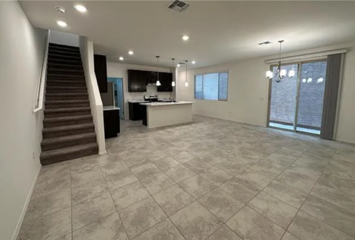 1110 E Descent St - Photo 2 of 16