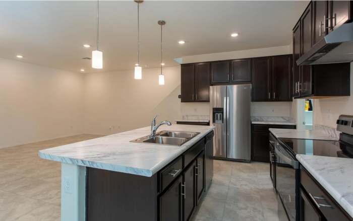 1110 E Descent St - Photo 4 of 16