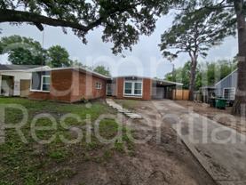 6813 Hazen St - Photo 1 of 1