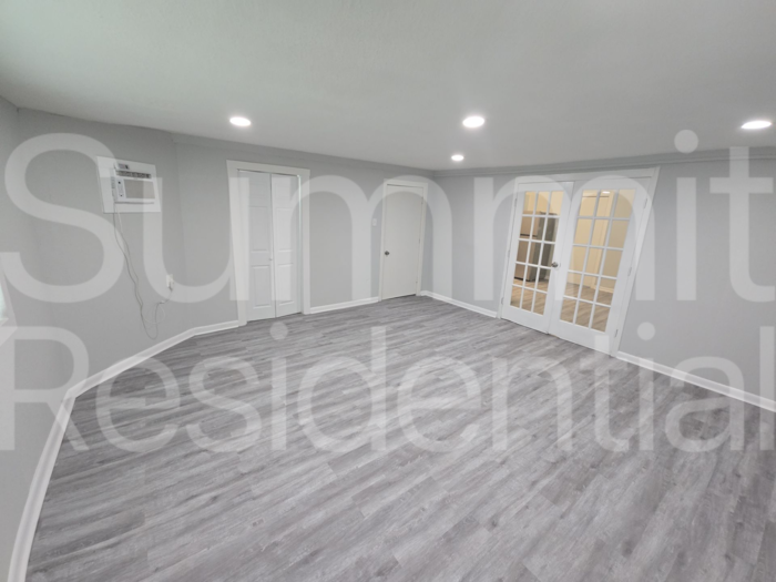 6813 Hazen St - Photo 7 of 19