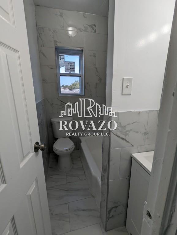 64 Summer Avenue #15 - Photo 4 of 5