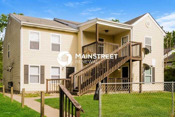 1439 Beech St #1 - Photo 2 of 16