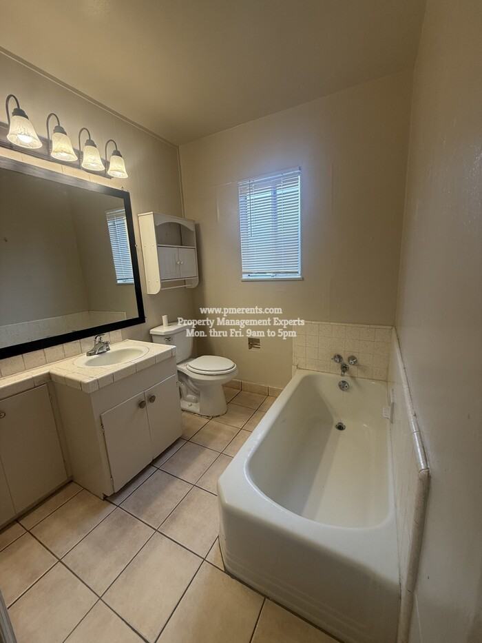 44 E Alder St - Photo 4 of 12
