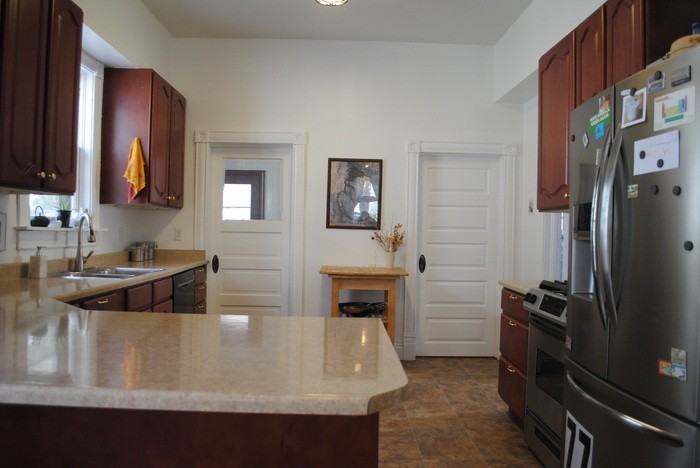 1156 E 3rd Ave - Photo 3 of 18
