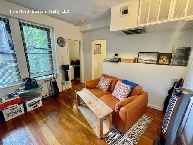 20 Stillman St #2R - Photo 2 of 10