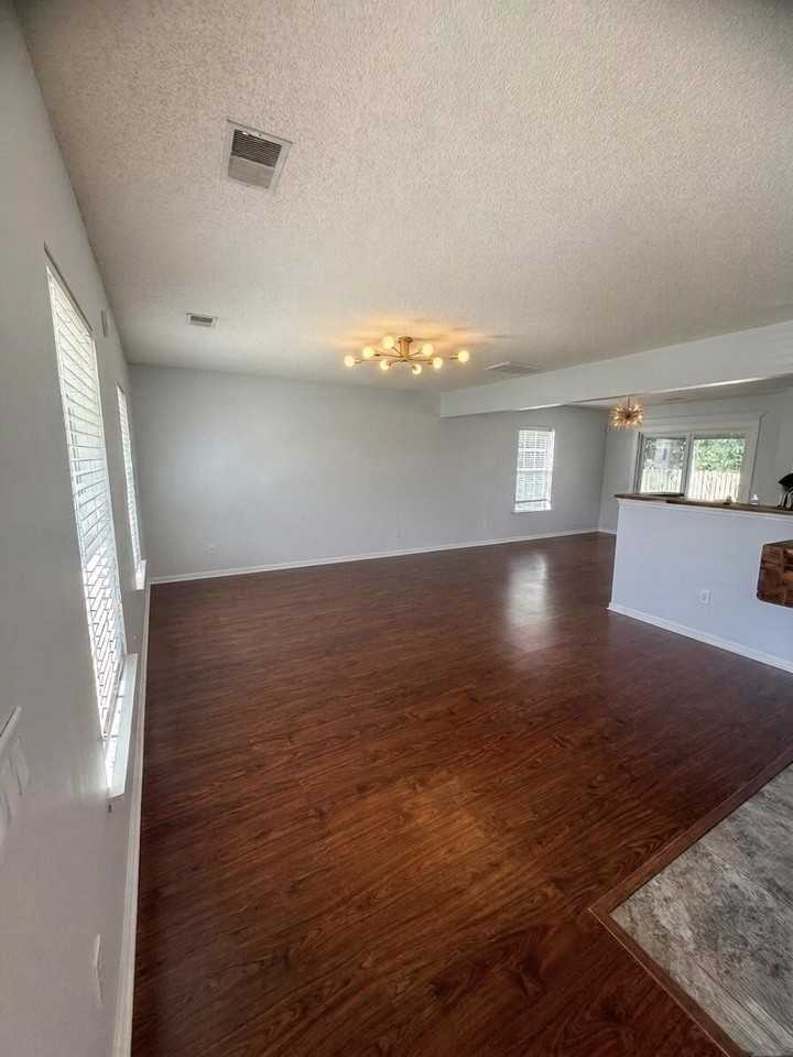 117 Kilpatrick Ct - Photo 2 of 17