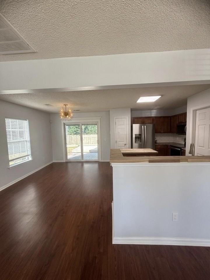 117 Kilpatrick Ct - Photo 3 of 17