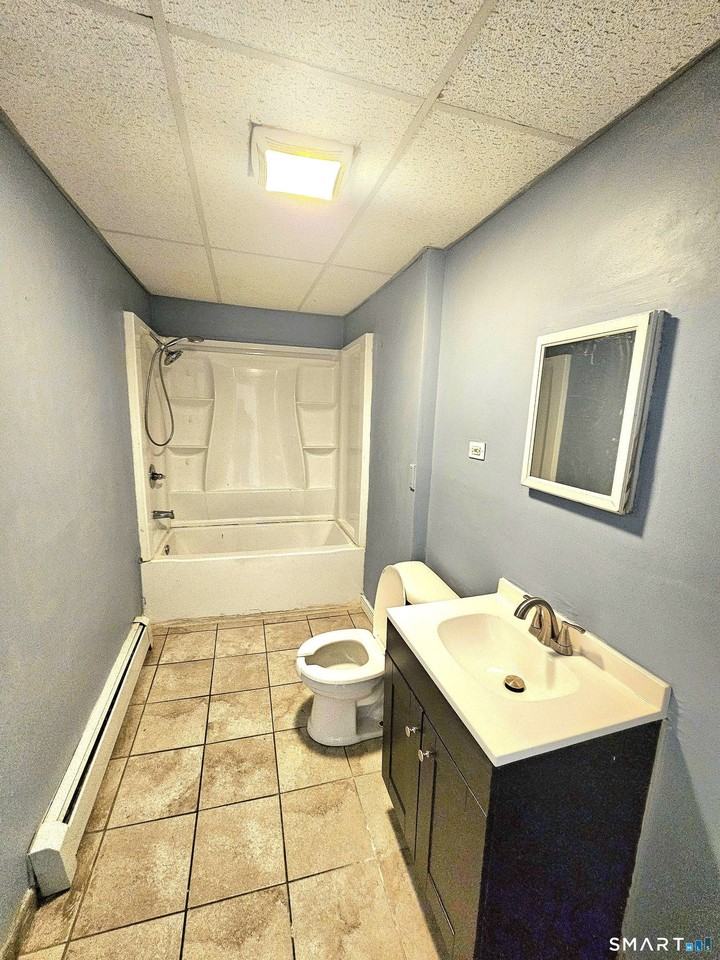 141 Crown St #2 - Photo 7 of 8