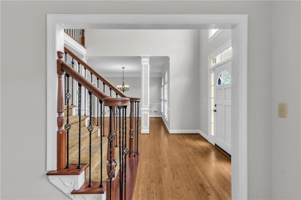 1085 Castle Pointe Ln - Photo 6 of 34