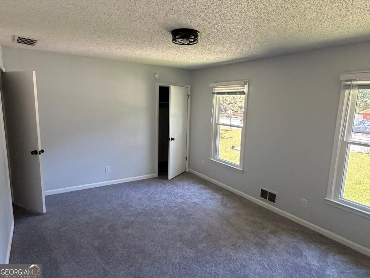 5677 Heron Ct #A - Photo 7 of 10