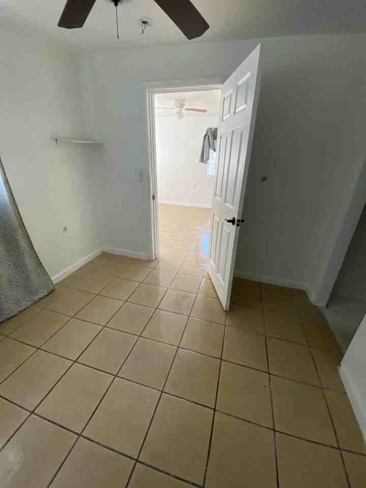 1031 Kenwood Ave #1031 - Photo 7 of 7