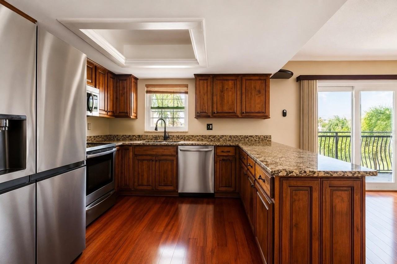 8804 Bay Pointe Dr #204 - Photo 3 of 17