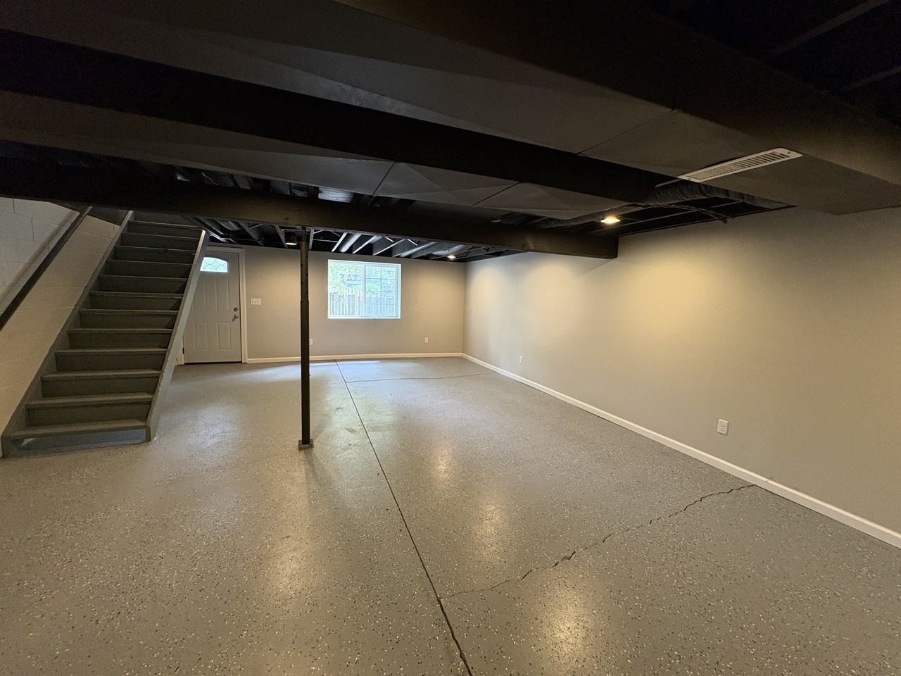1020 Fall Avenue - Photo 2 of 15