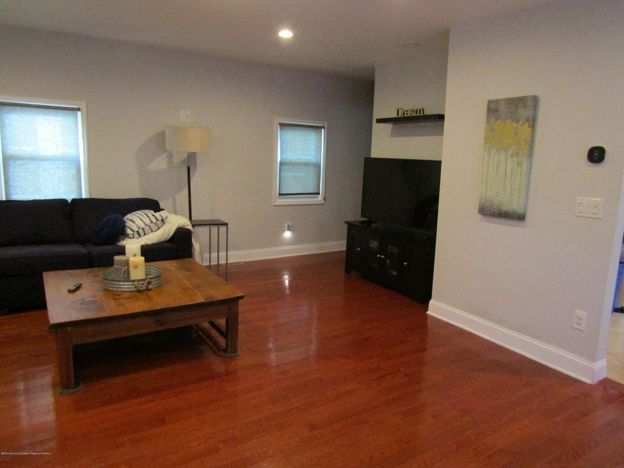 1726 Melrose Ave - Photo 5 of 26